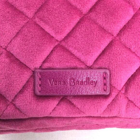 Vera Bradley Breast Cancer Magenta Quilted Velour Zippered Compact Organizer NWT - Picture 3 of 7
